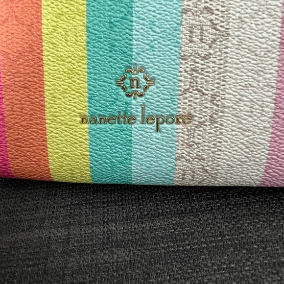 NWT NANETTE LEPORE DABLE ZIP WRISTLET ORGANIZER CASE - Picture 7 of 8